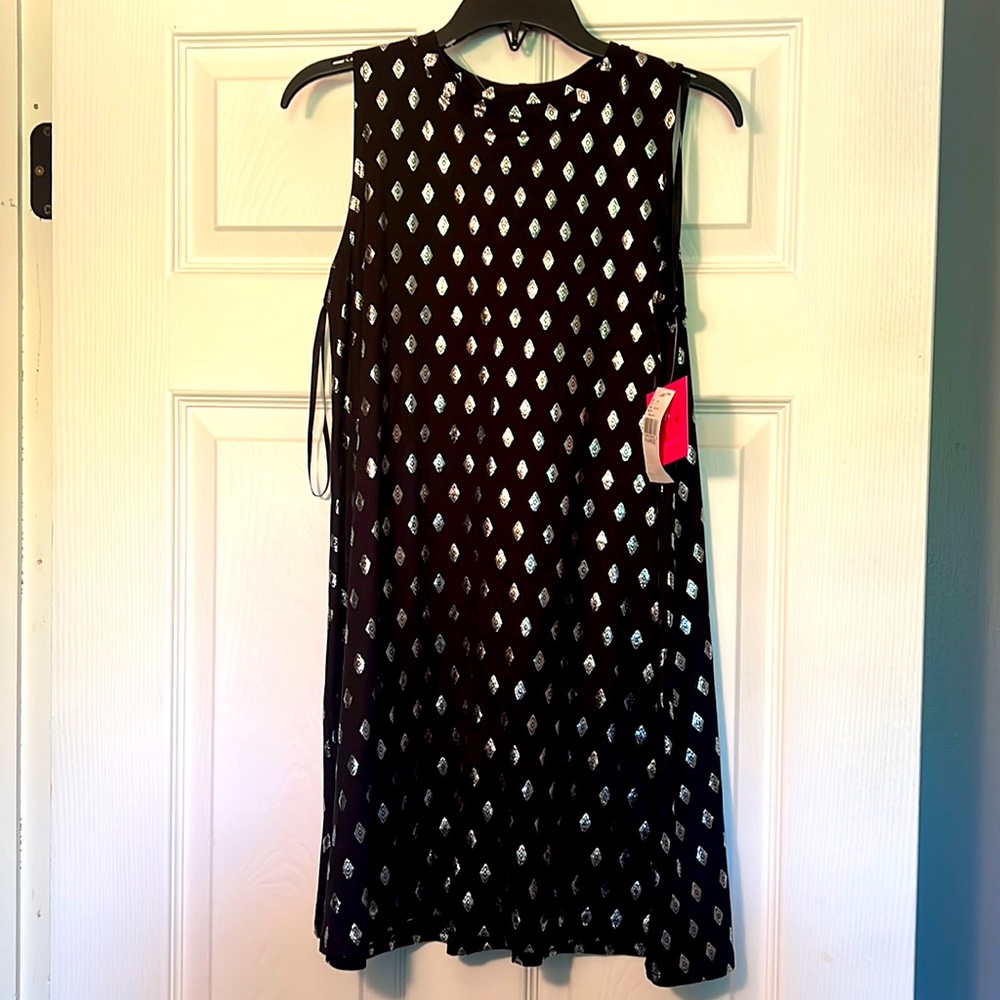 Girls Sleeveless Dress!